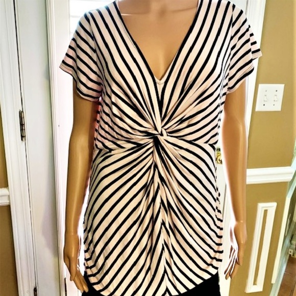 Motherhood Maternity Dresses & Skirts - MOTHERHOOD MATERNITY Twist Knot Front Dress